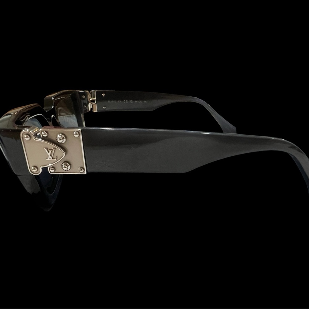 Louis Vuitton Black Sunglasses
